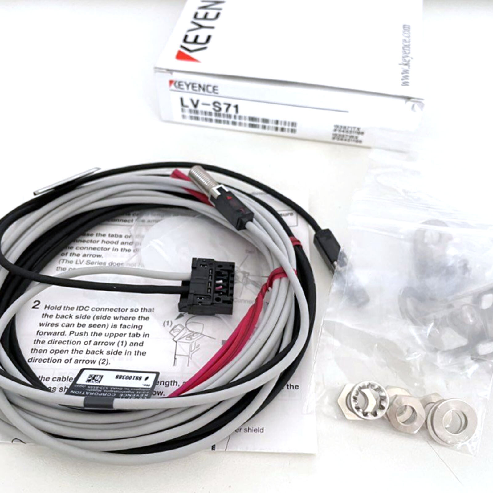 New In Box Keyence LV-S71 Laser Sensor