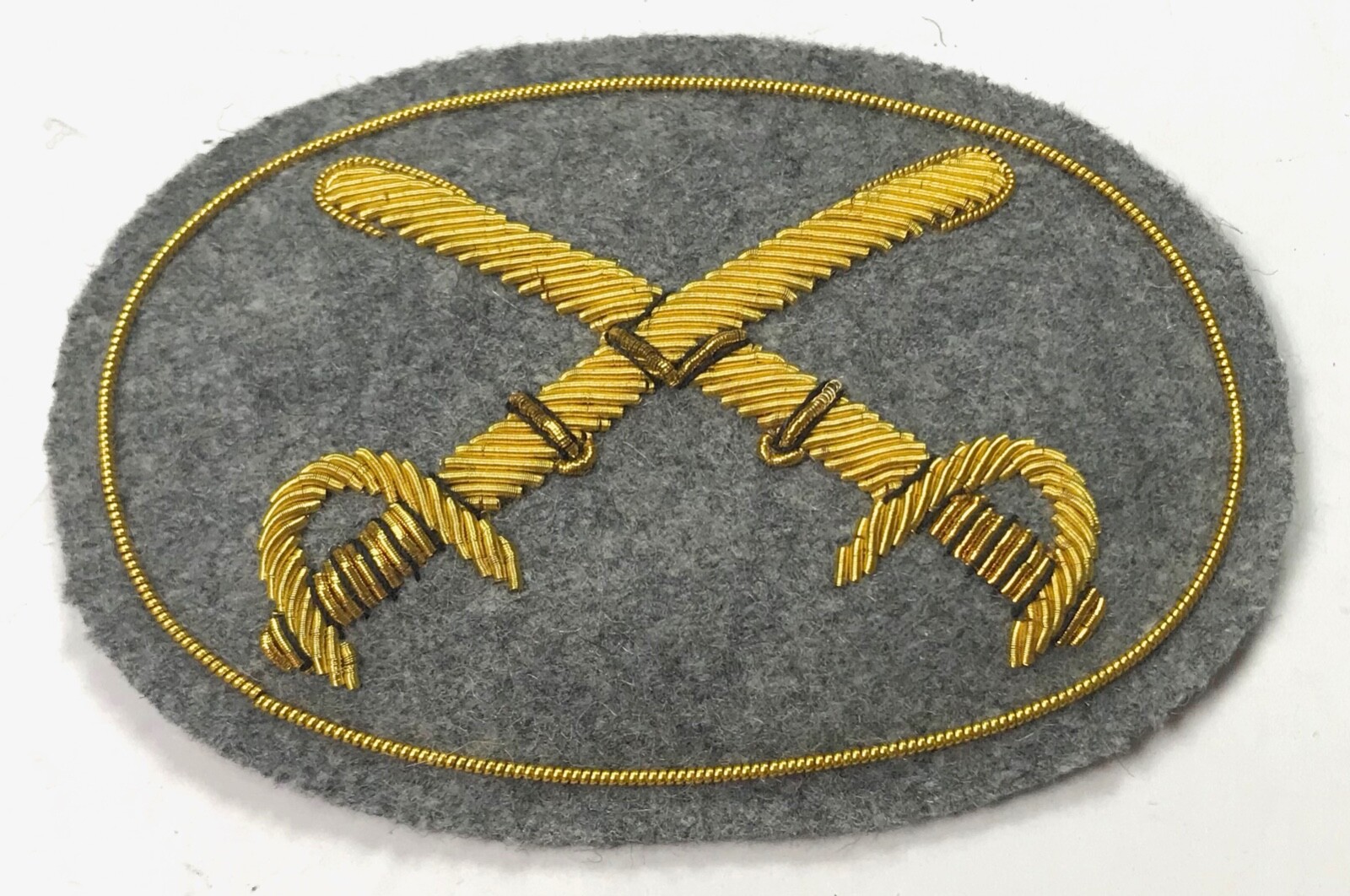 CIVIL WAR CONFEDERATE CS CAVALRY CROSSED SABERS HAT CAP KEPI INSIGNIA-MEDIUM