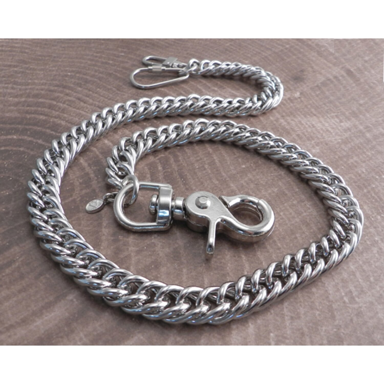 Amigaz 22’’ Spiral Wallet Chain