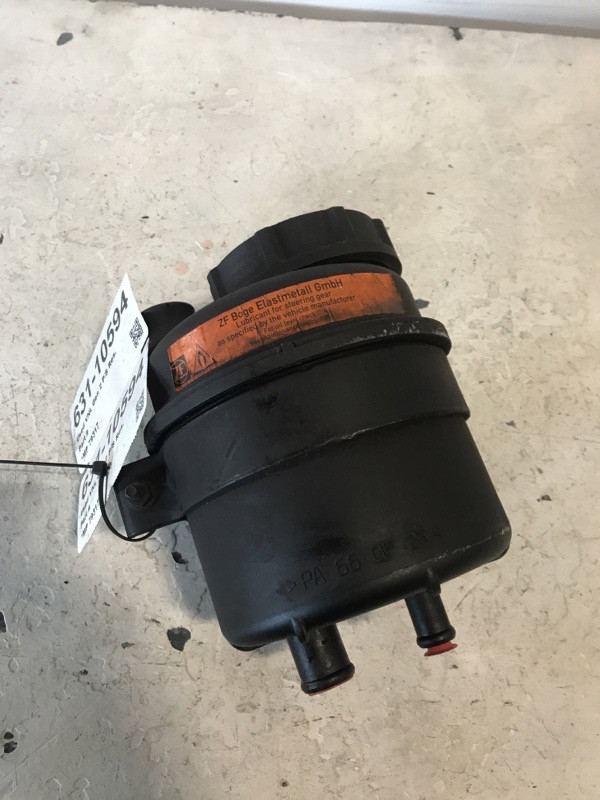 2004 & Up Volvo VNL Gen 3 Power Steering Reservoir MK-0525-15 (631-10594)