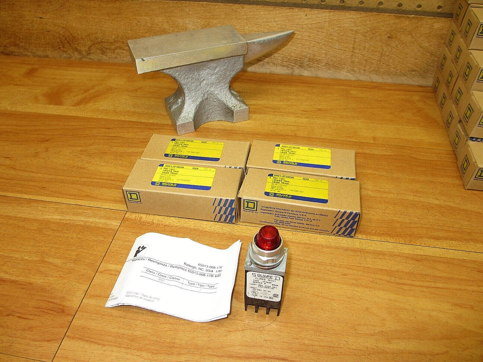 Square D 9001JP35DR (LOT OF 4) *NEW* Pilot Light Red