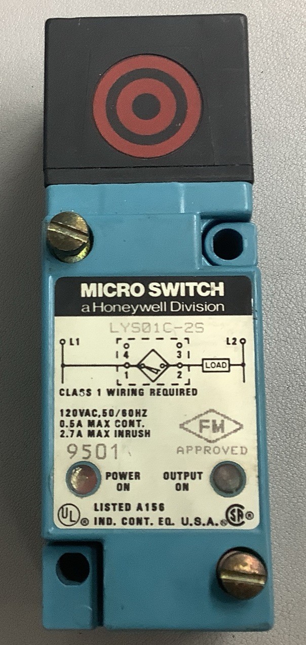 Honeywell MicroSwitch Proximity Limit Switch LYS01C-2S, 120VAC, 0.5A (b667)