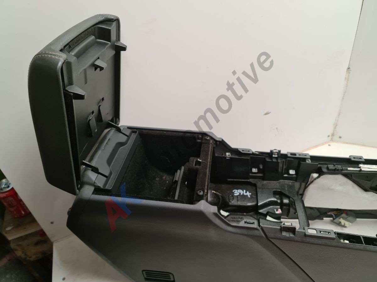 RANGE ROVER EVOQUE L538 16-19 Centre Console Arm Rest Black Leather