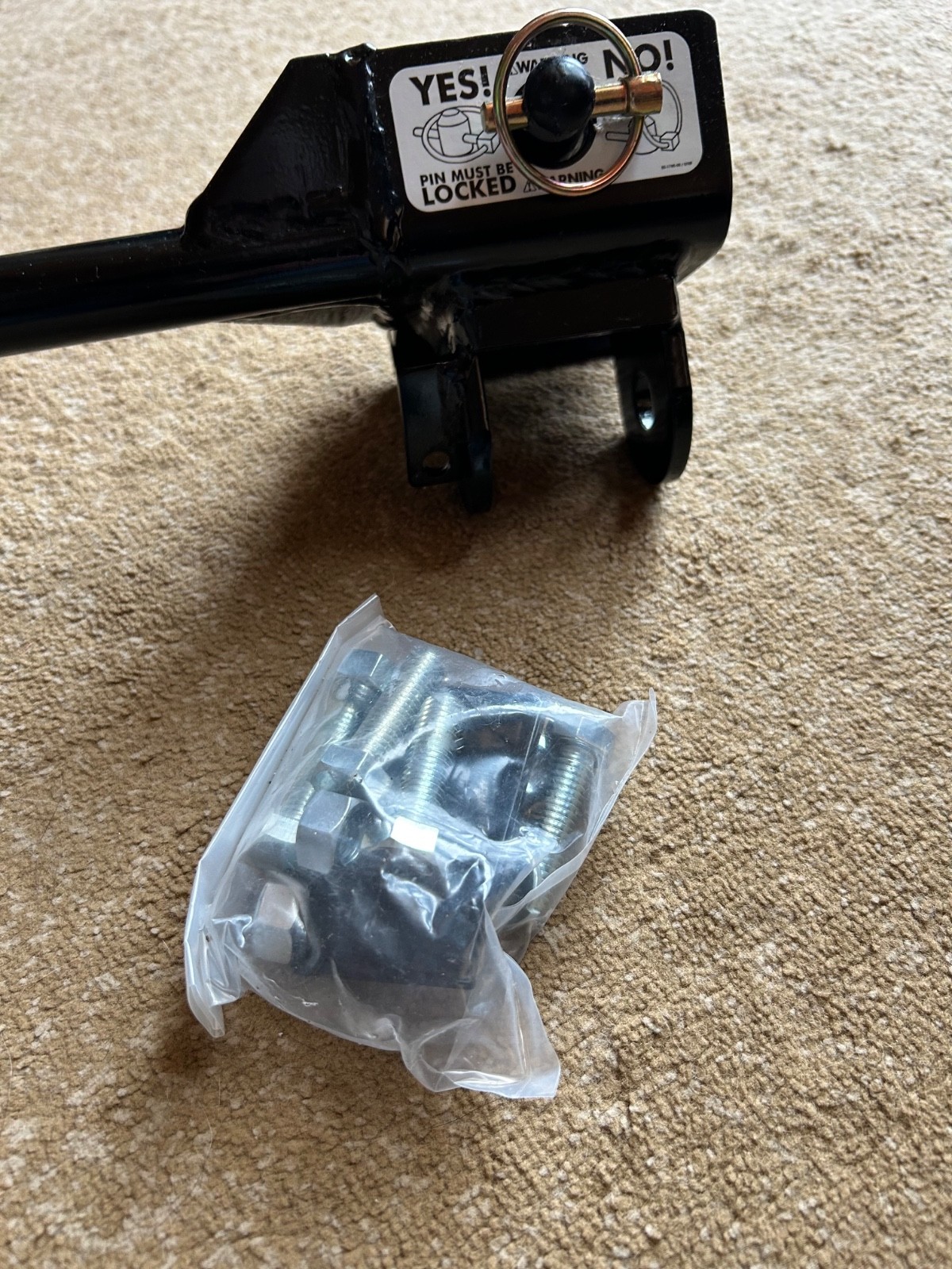 Roadmaster quick disconnect crossbar towbar bracket