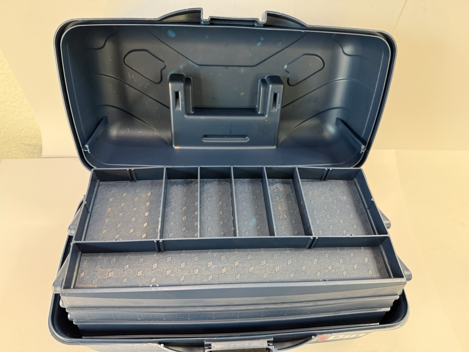 ArtBin 3 Tray Essentials Art & Hobby Supply Storage Box Great + Shape!