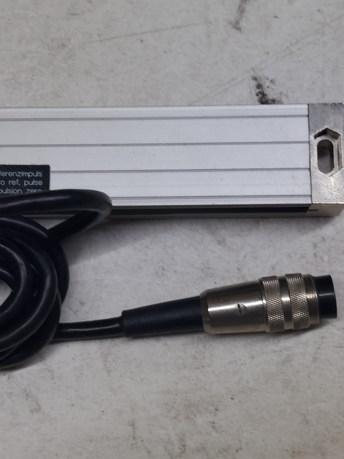RSF Elektronik MSA6704 Linear Encoder 370 mm 20 micron 5PC AVAILABLE MAKE OFFER