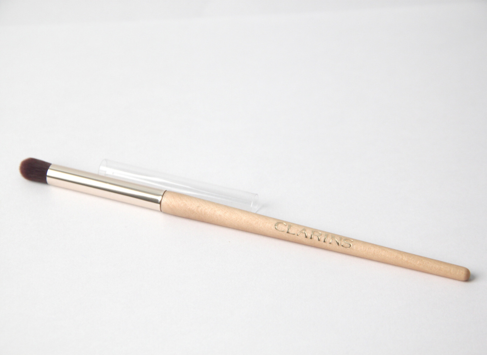 Clarins Pinceau Fard A Paupieres - Eyeshadow Brush Length = 6 Inches New No Box