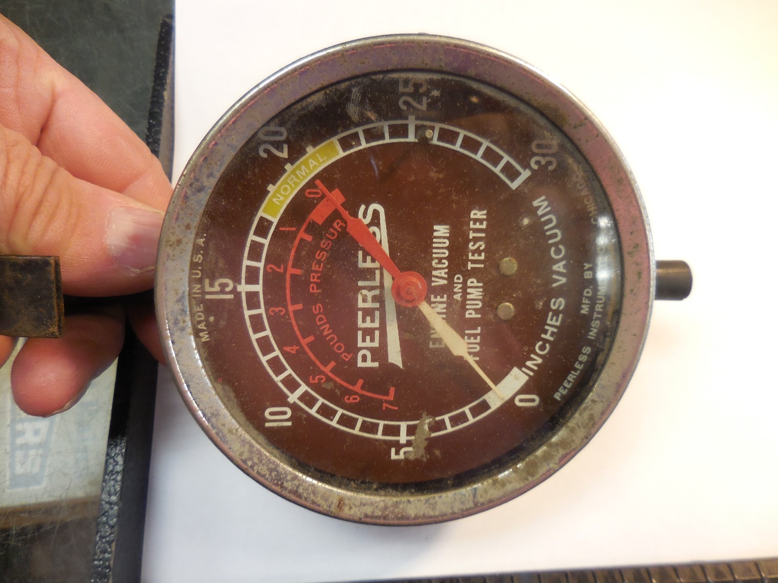 Vintage Peerless Engine Vacuum / Fuel Pump Tester