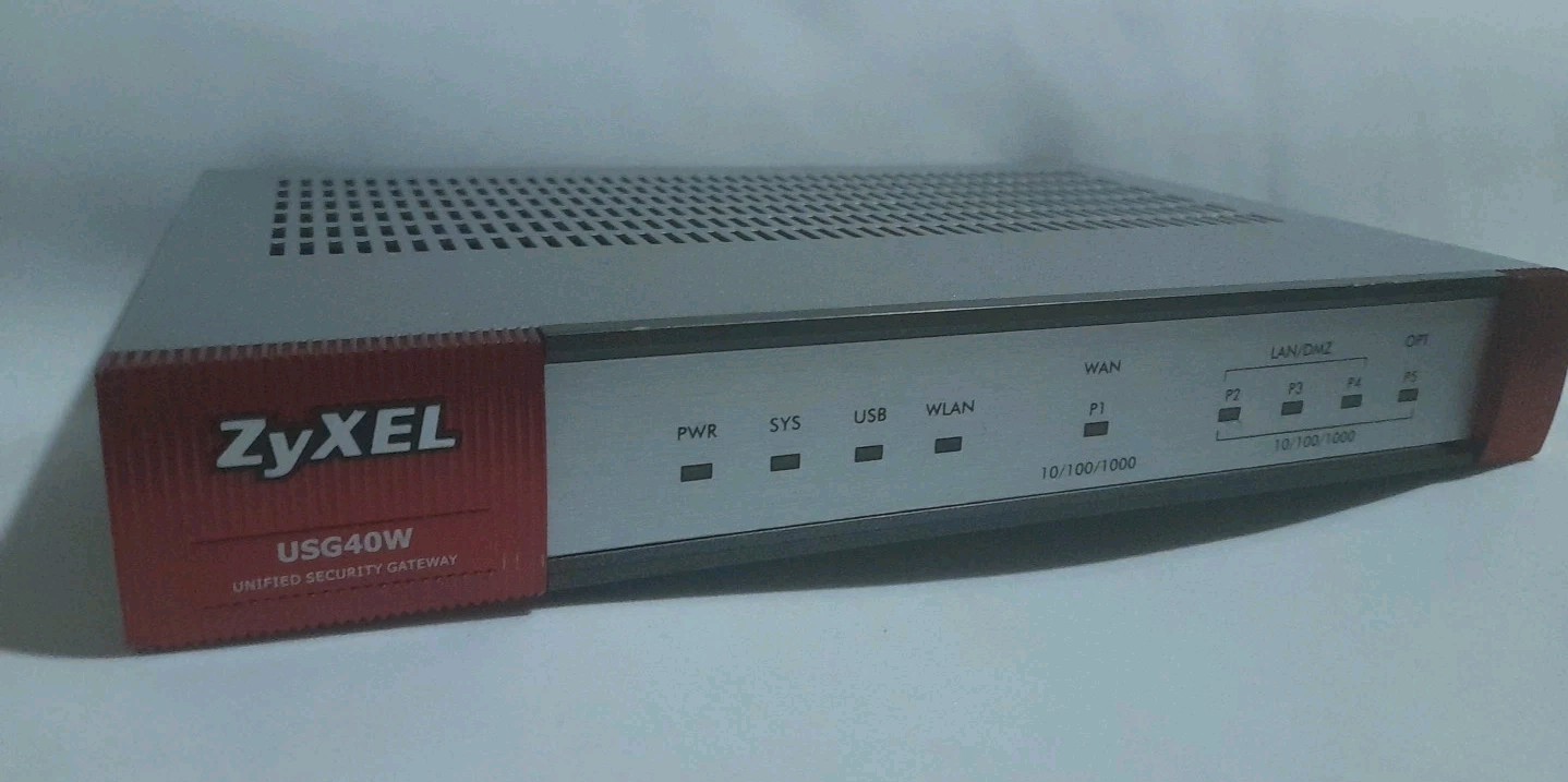 Zyxel USG40W Unified Security Gateway – UTM Firewall & WiFi Router