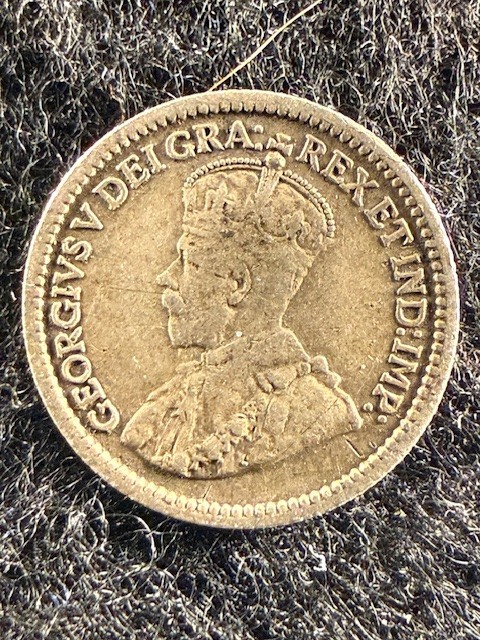 1912 CANADA 5 CENTS - GREAT 92.5% Silver Coin!! KM# 22 SHIPS FREE! (2)