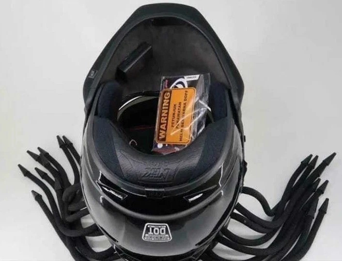 TOP INTERNATIONAL PREDATOR MOTORCYCLE HELMET LINE STYLE ((DOT & ECE CERTIFIED))