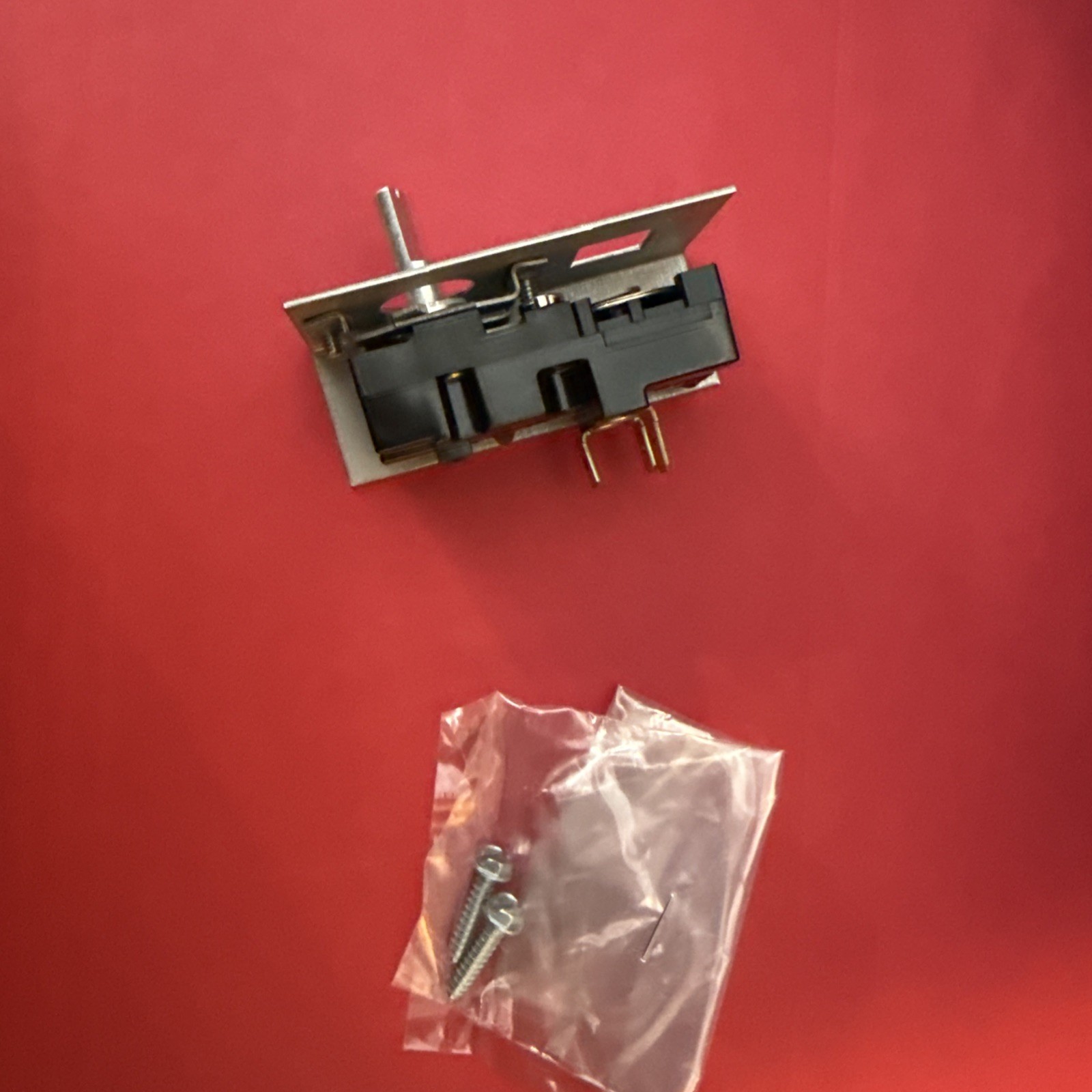 QMARK Electric Wall & Ceiling Heater Thermostat: Unit Mount, 45° to 95°F, 208/24