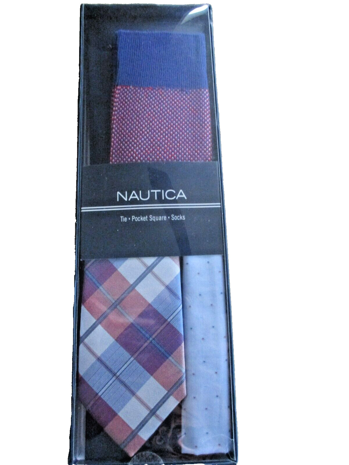 NAUTICA MENS NECKTIE, DRESS SOCKS & POCKET SQUARE SET RETAILS $55.00
