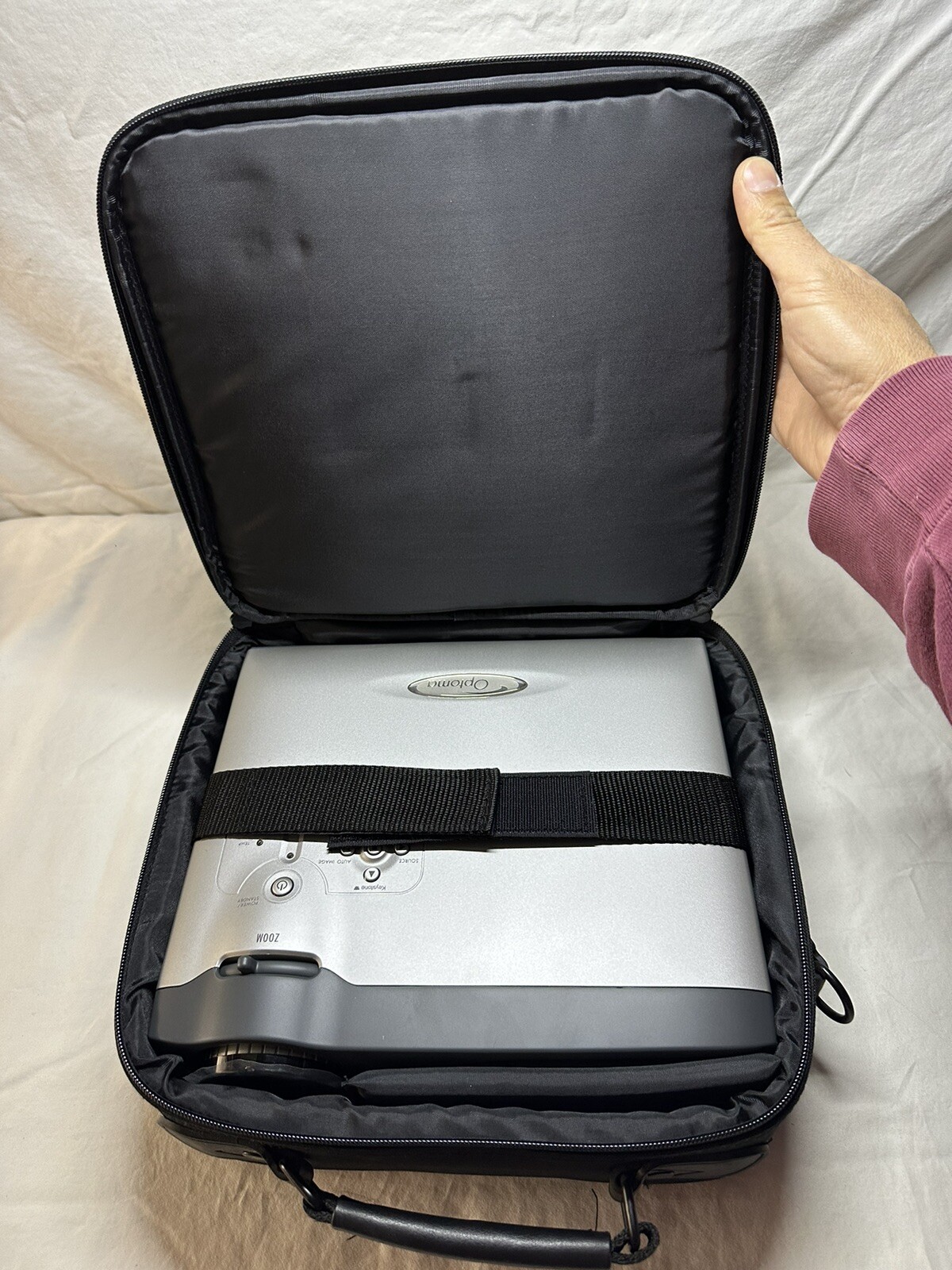 Optoma EP745 Portable Projector w/ DLP Technology & Case TESTED, WORKING!!