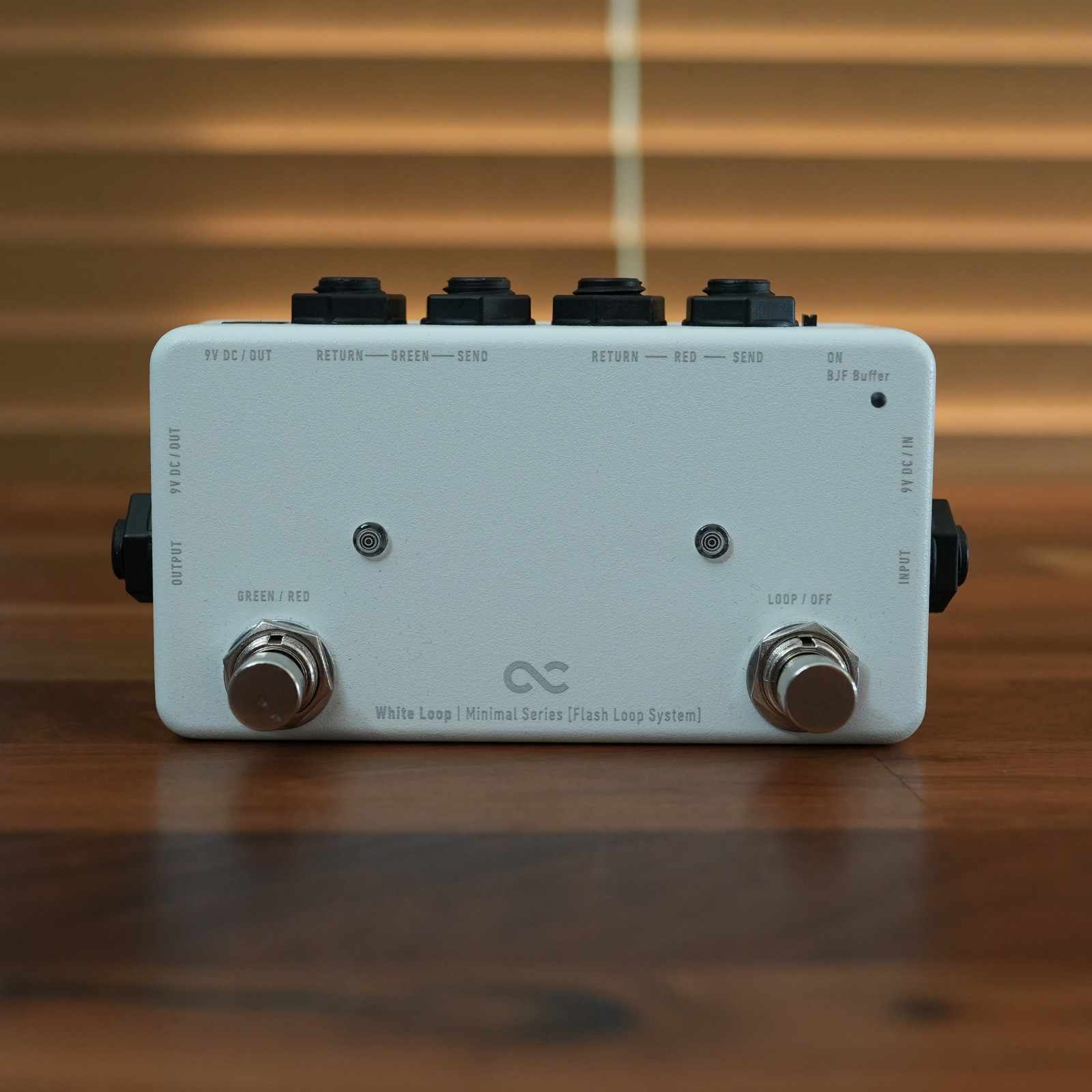 One Control White Loop Minimal Series Switcher Flash Loop System