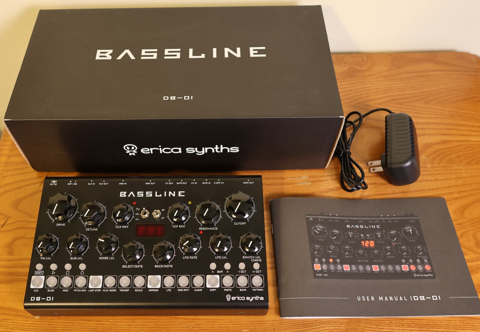 Erica Synths Bassline DB-01 Desktop Synthesizer MINT