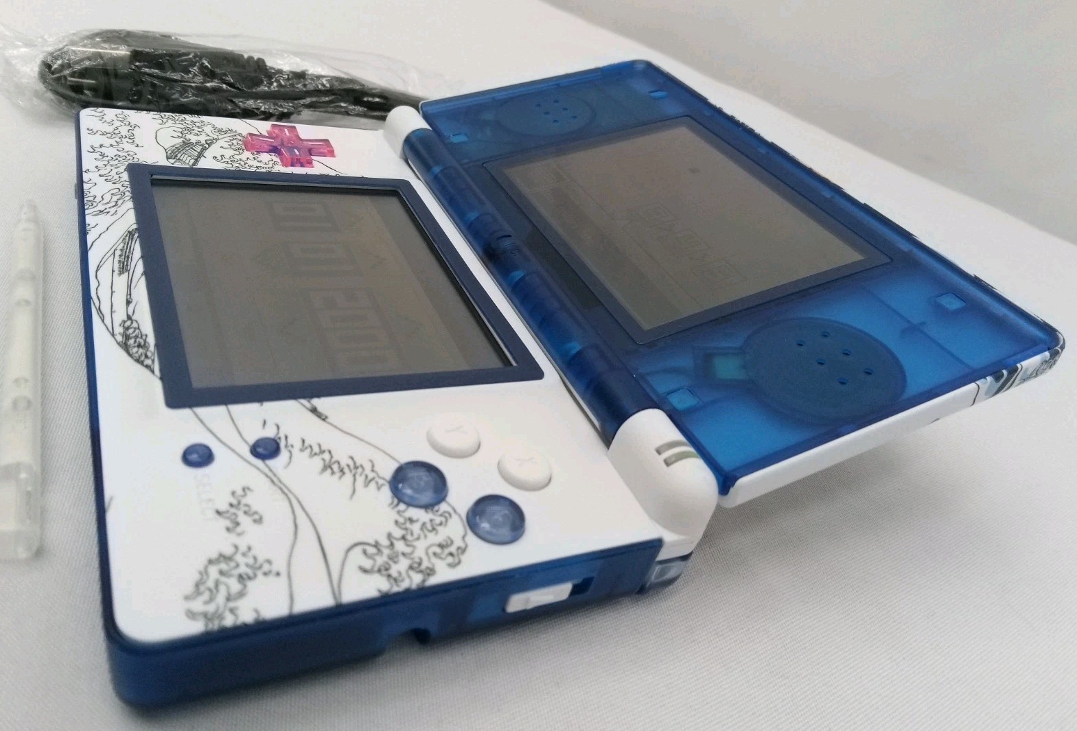 Nintendo DS Lite ReShell Deep Blue Wave Pink USB Cable Gameboy Advance GBA Nice