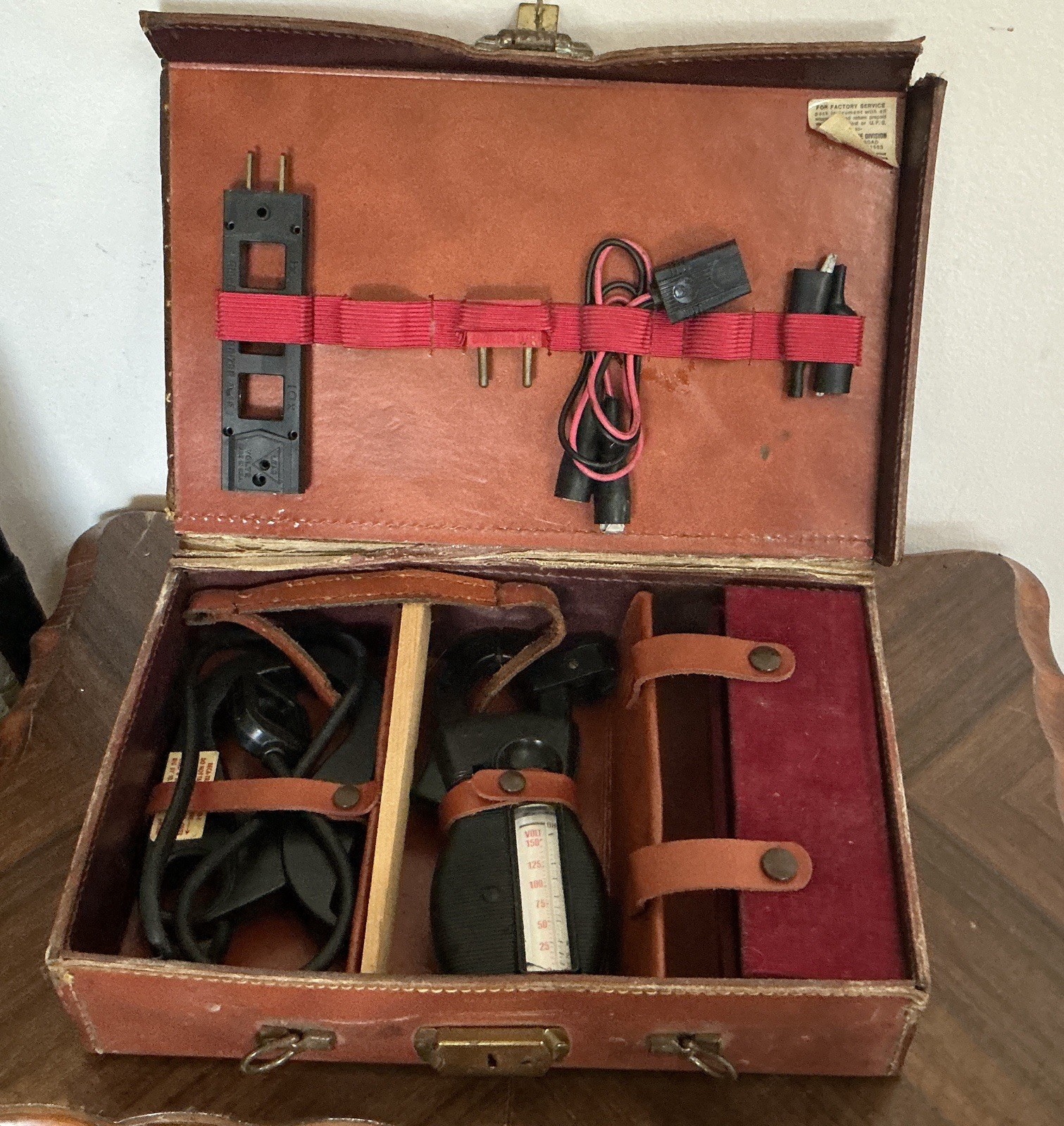 Vintage Amprobe Clamp-On AC Voltmeter Test Set w/ Case & Accessories Untested
