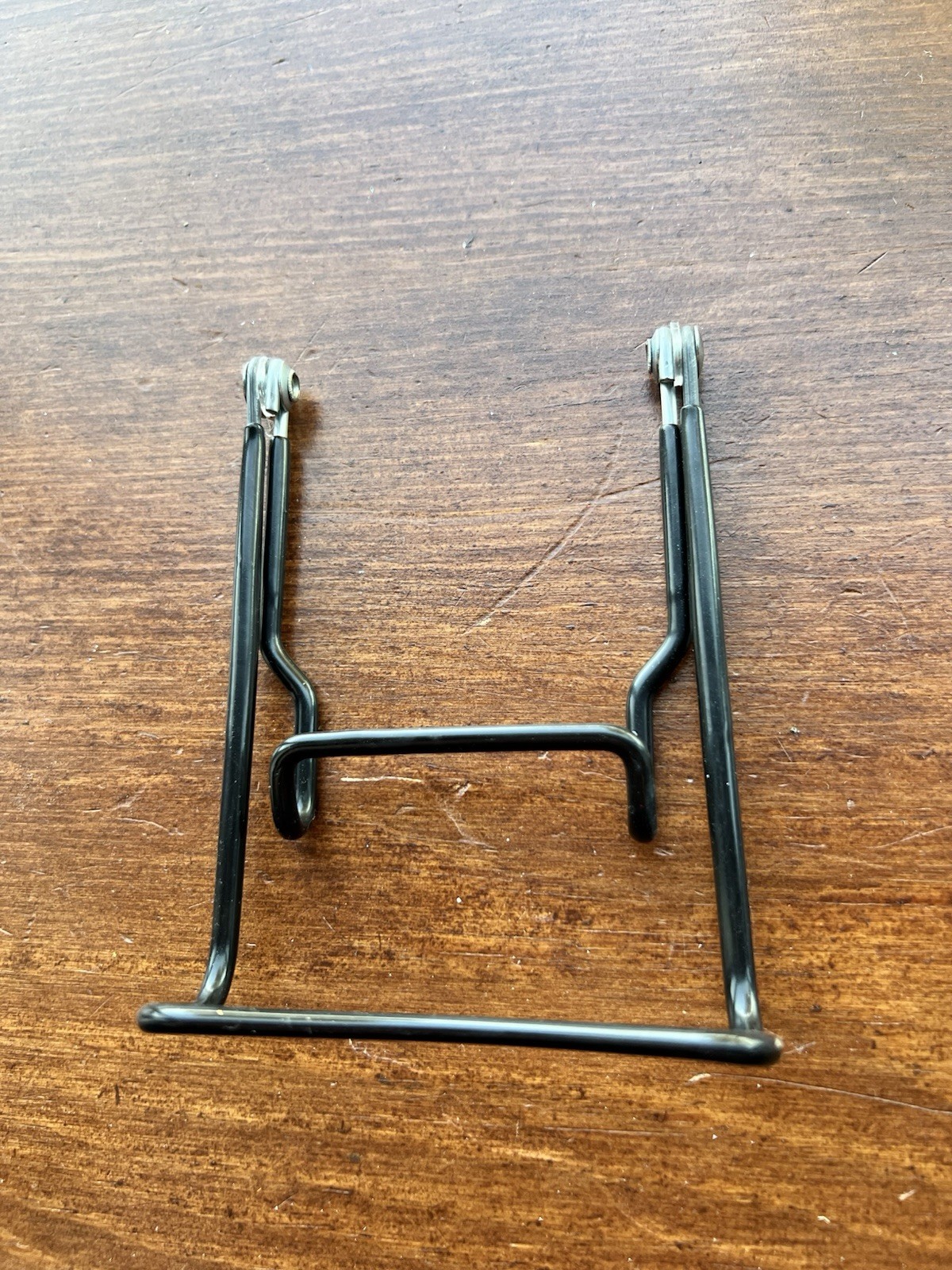 Gridwall Easels