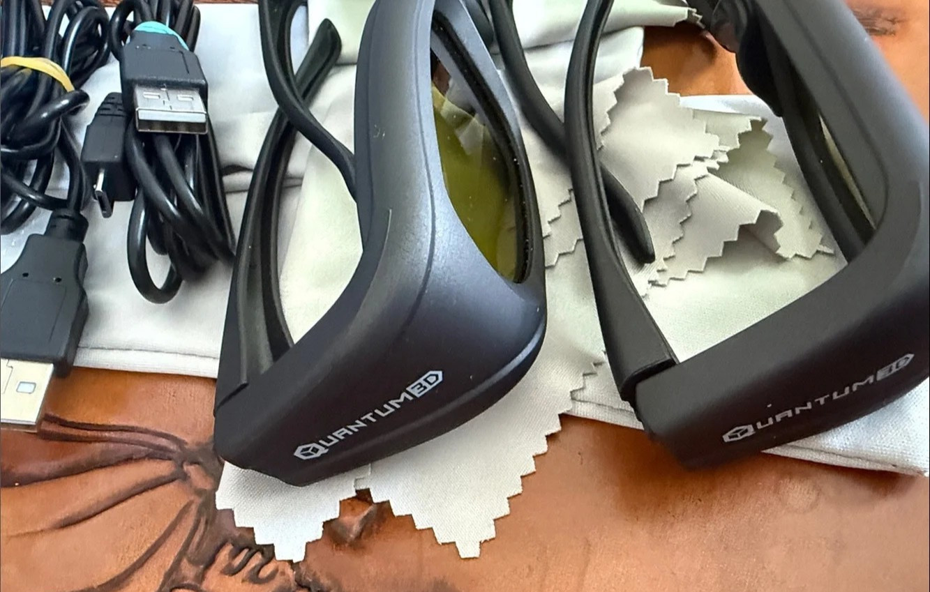 2 Quantum 3D G5 Universal 3D Glasses with Duo Sync Technology Infrared Bluetooth