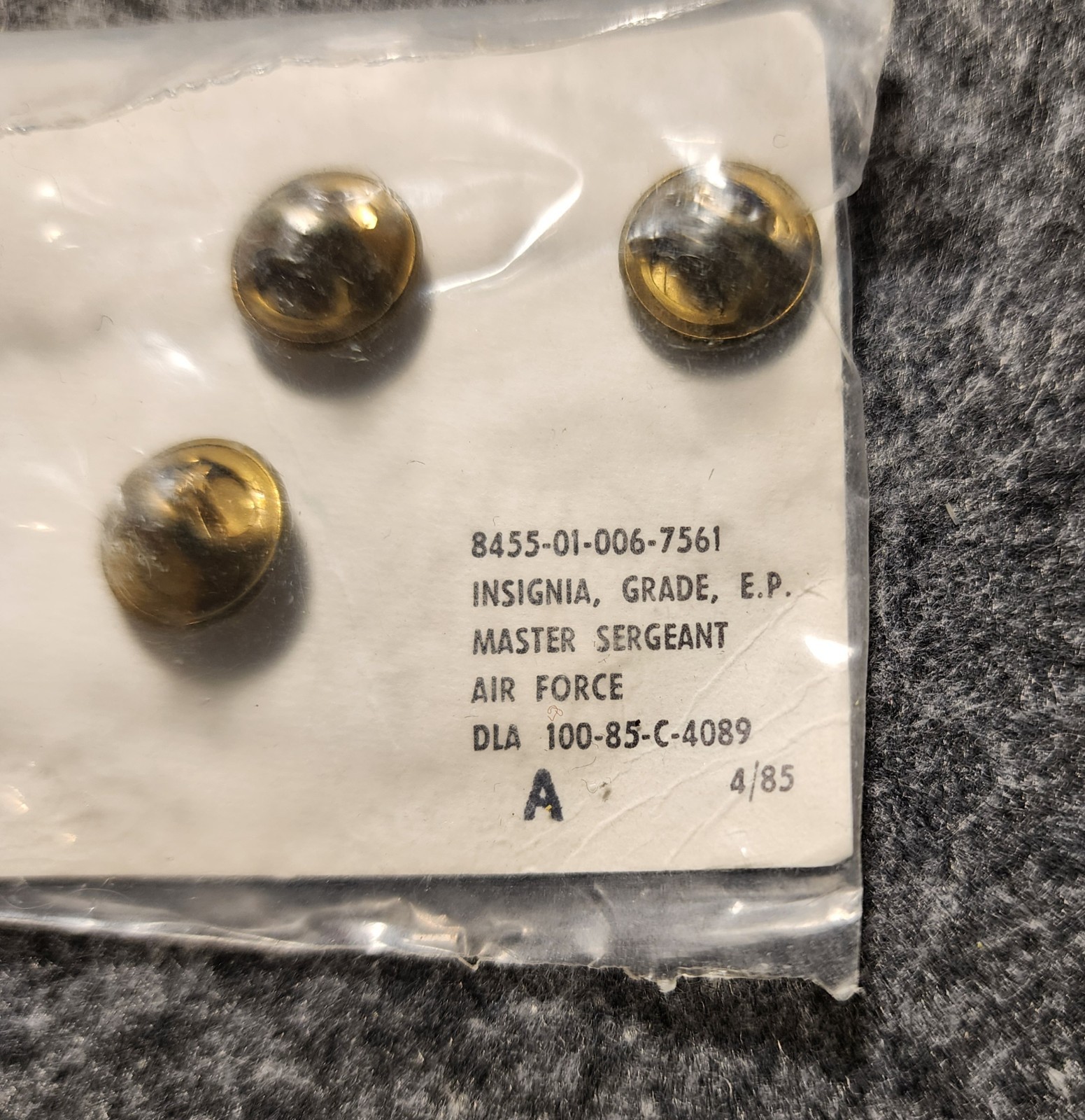 U. S. Air Force Master Sergeant E-7 Collar Insignia and Epaulets - Dated 4/85