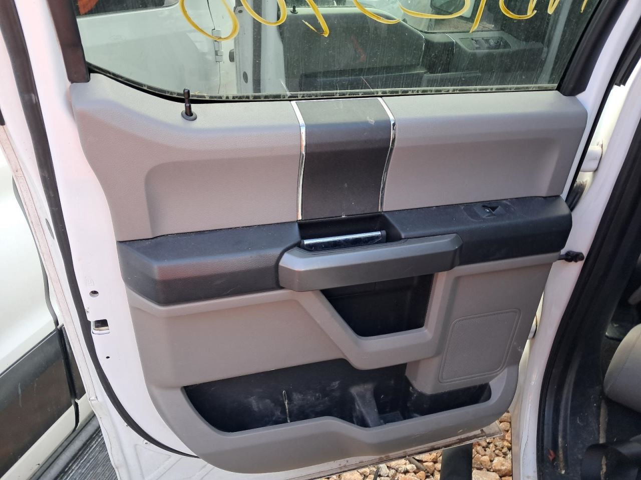 F150 2016 Glove Box 4811409