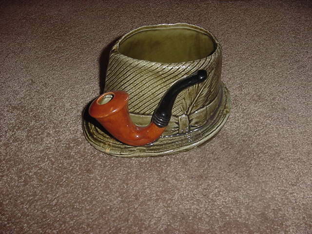 VINTAGE CERAMIC INARCO HAT & PIPE PLANTER GREEN E-2331 JAPAN