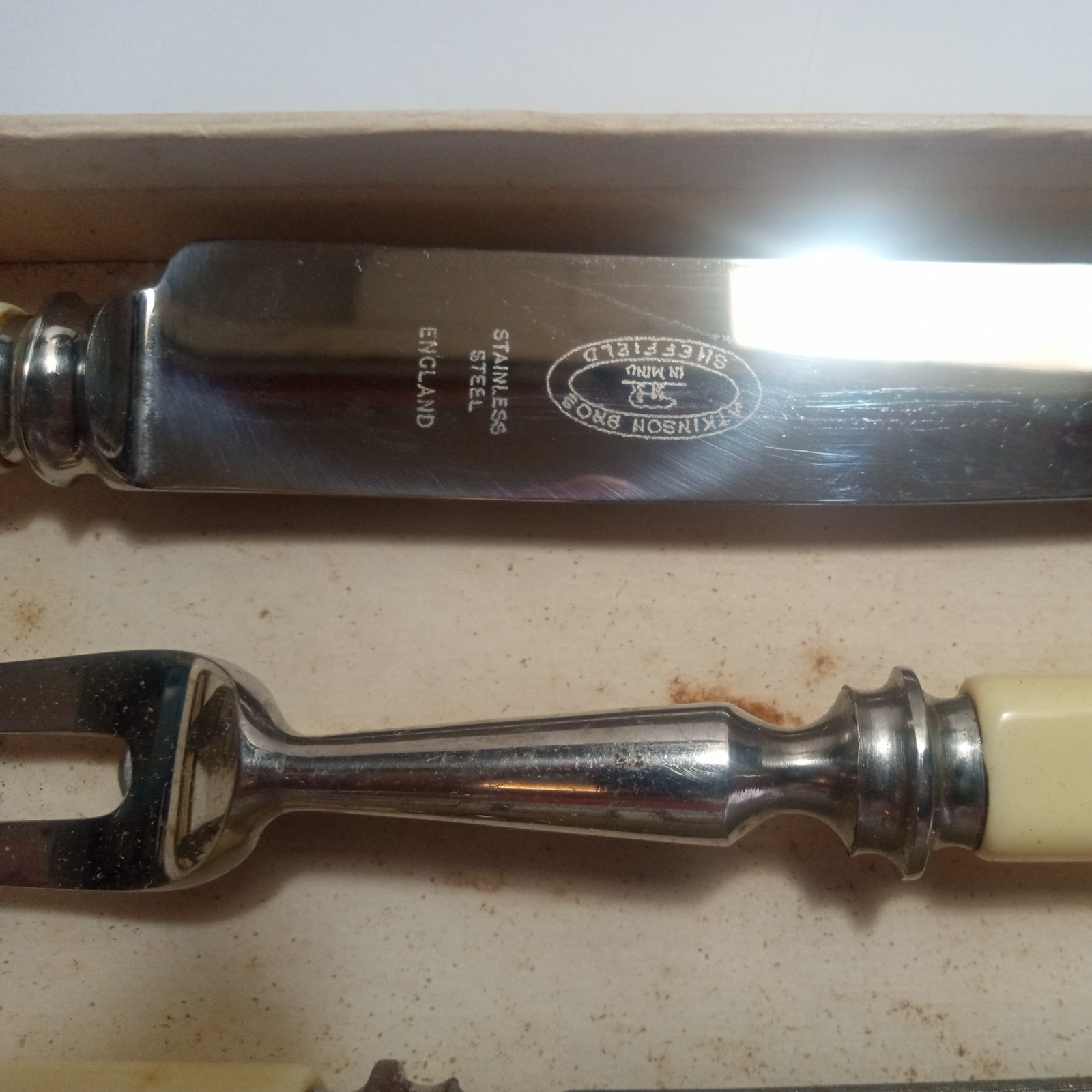 Sheffield Hand Ground Carvers Set