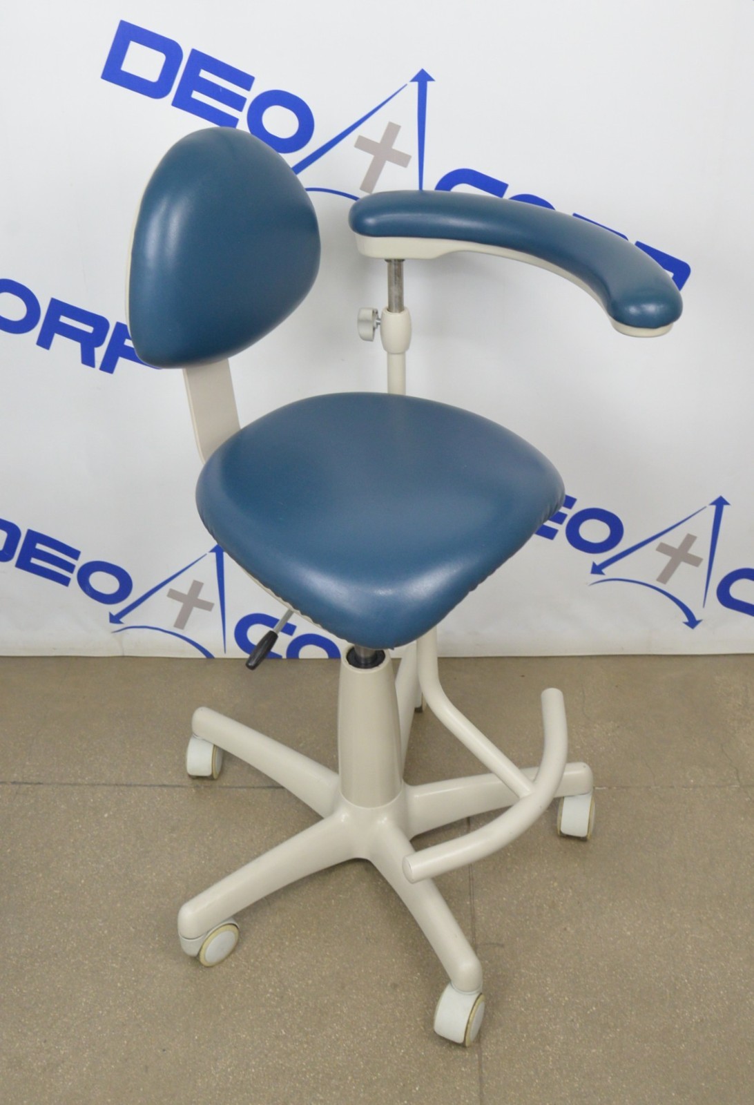Midmark 153812*320937 Dental Assistants Stool W/ Back Support