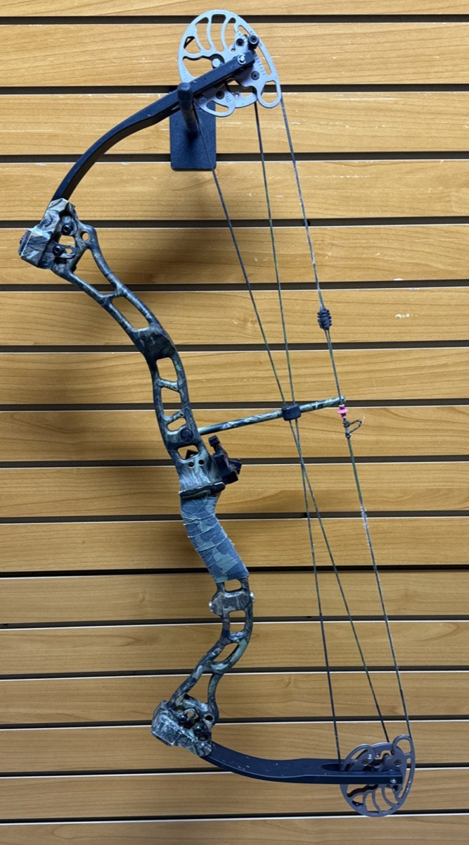 Bowtech Archery Compound Bow - Allegiance - #60 - 29” Draw Length - RH