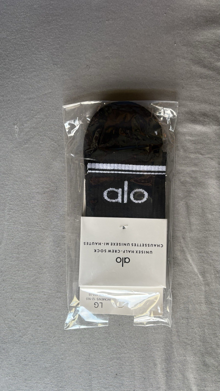 Alo Yoga Socks LG Black/White New with Tags Free Shipping Fast Shipping