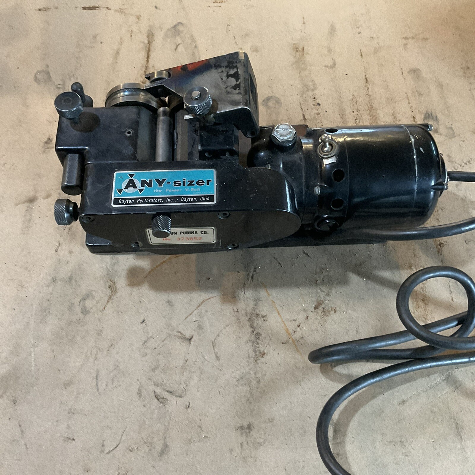 Dayton Perforators Any-Sizer Double V Roll Punch Grinder With Case