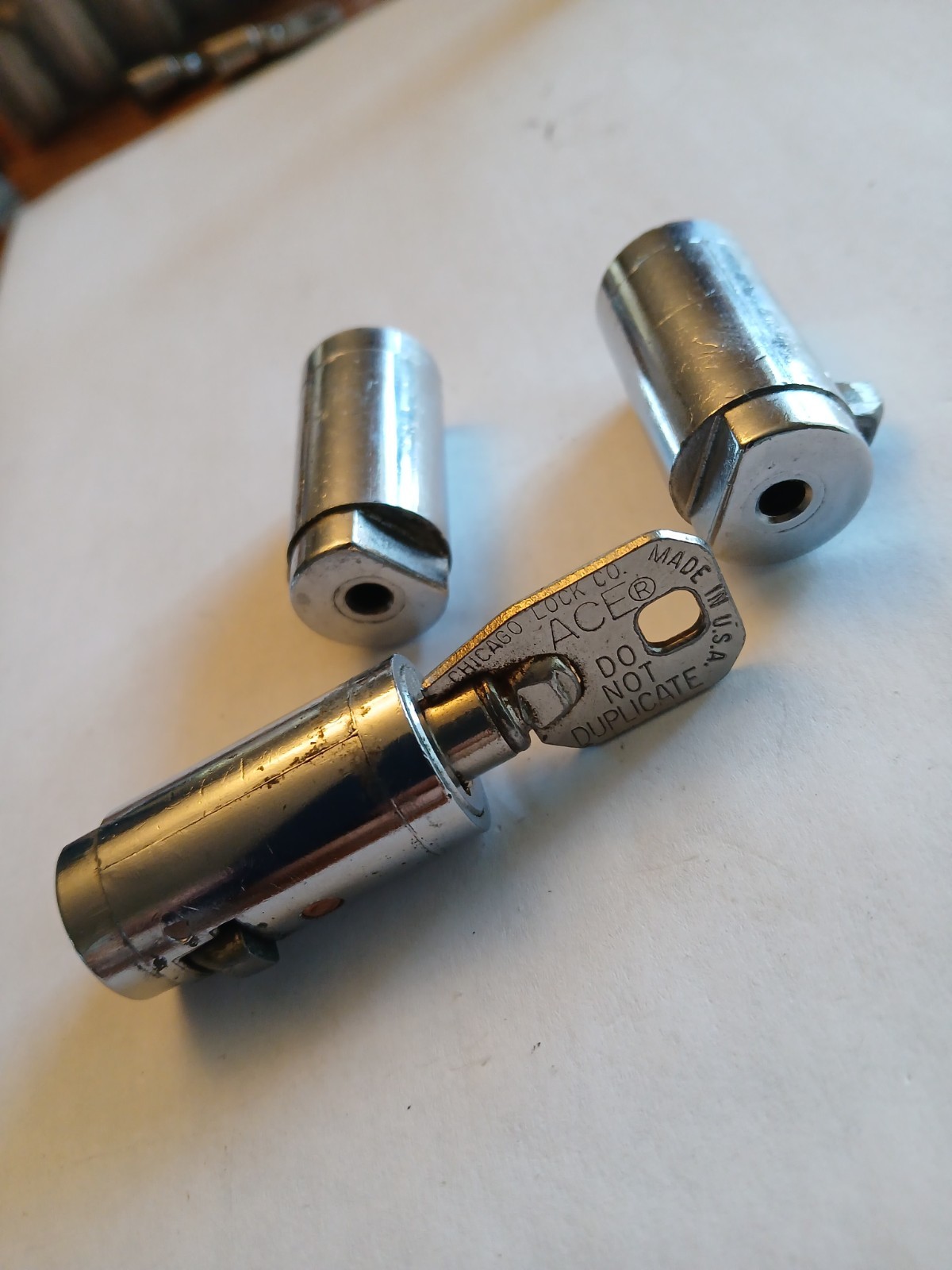 Snack soda drink vending machine key #LAN 5 + lot of 3 locks used barrel style