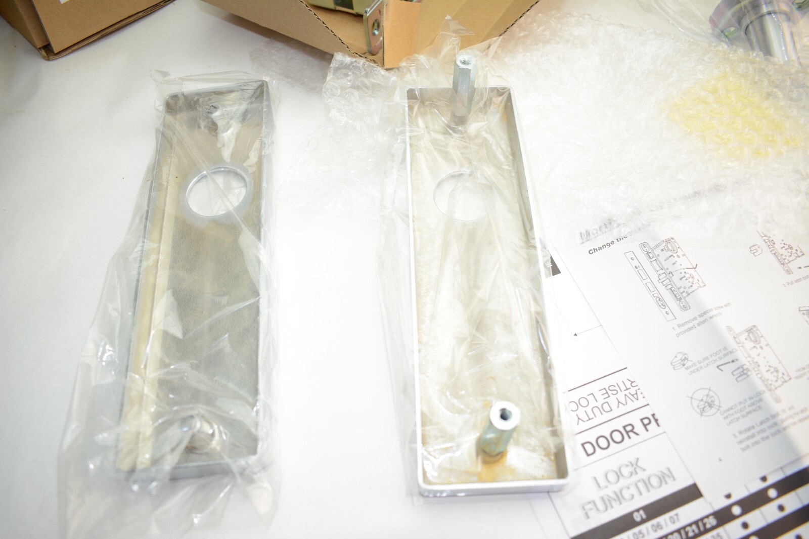 M-01 x FE x US26D Passage RHR Function Grade 1 – Heavy Duty, Mortise Lock