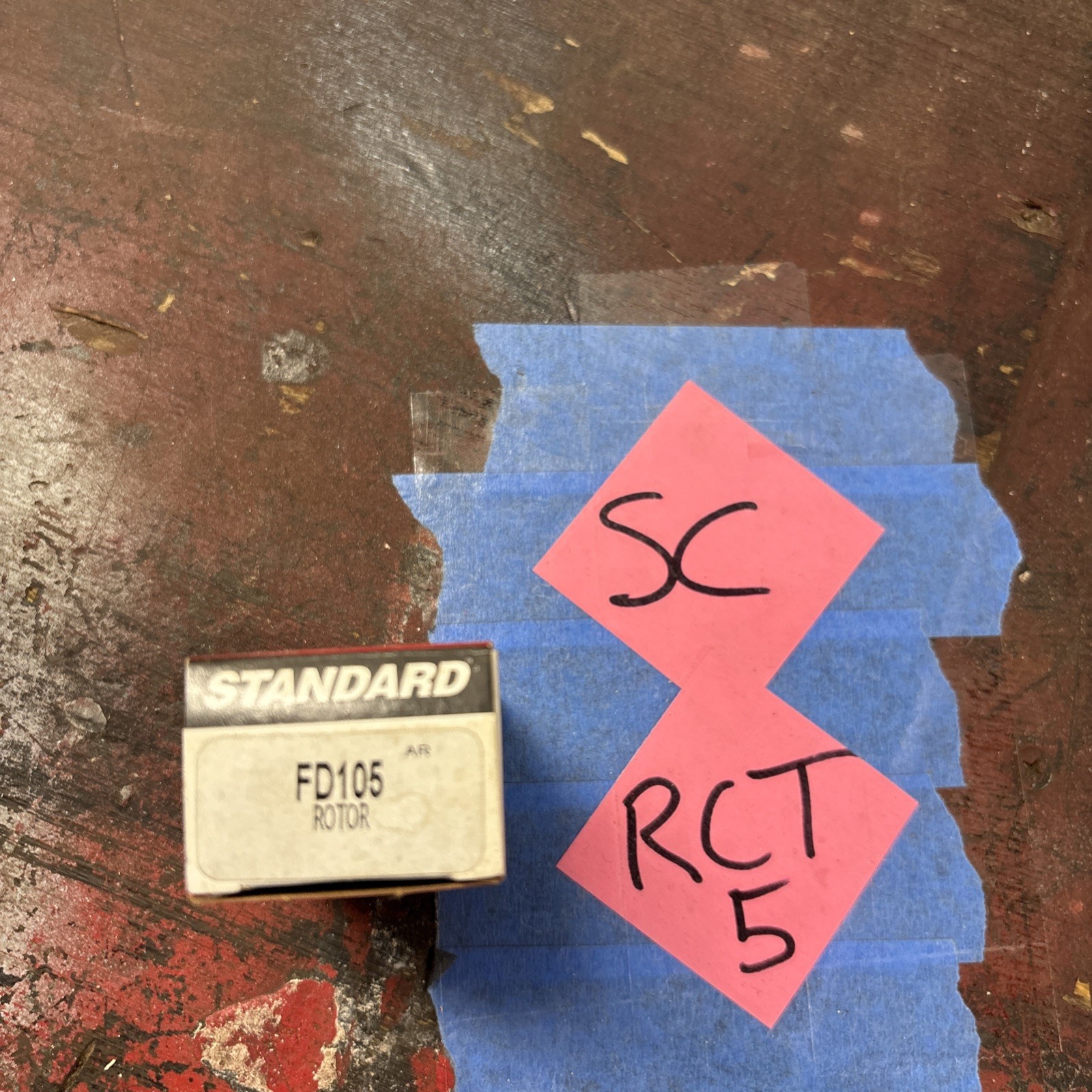 Standard Motor Products FD-105 Distributor Rotor NOS