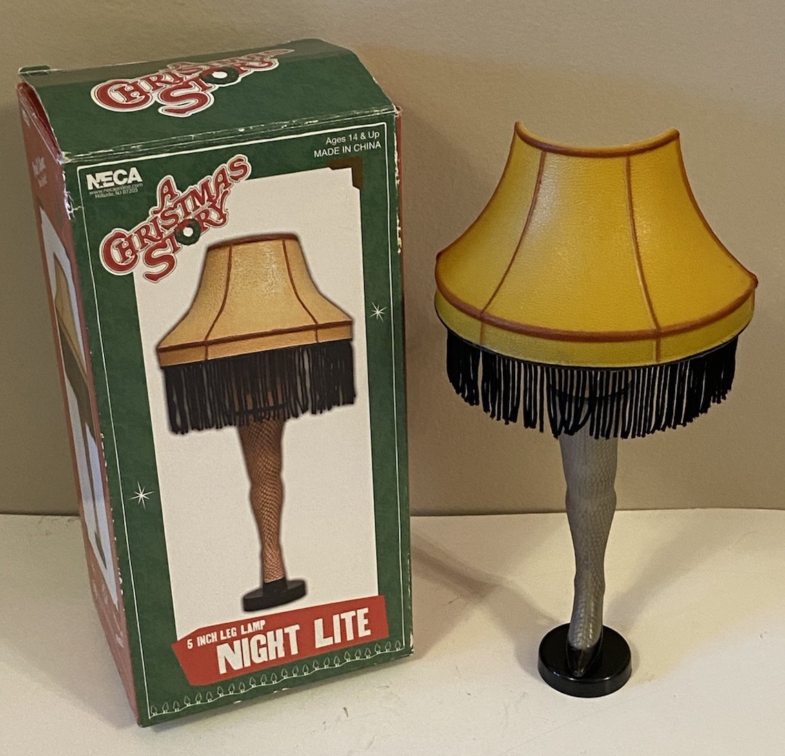 NECA A Christmas Story Movie 8.5" Plug-In Wall Leg Lamp Night Lite/Light