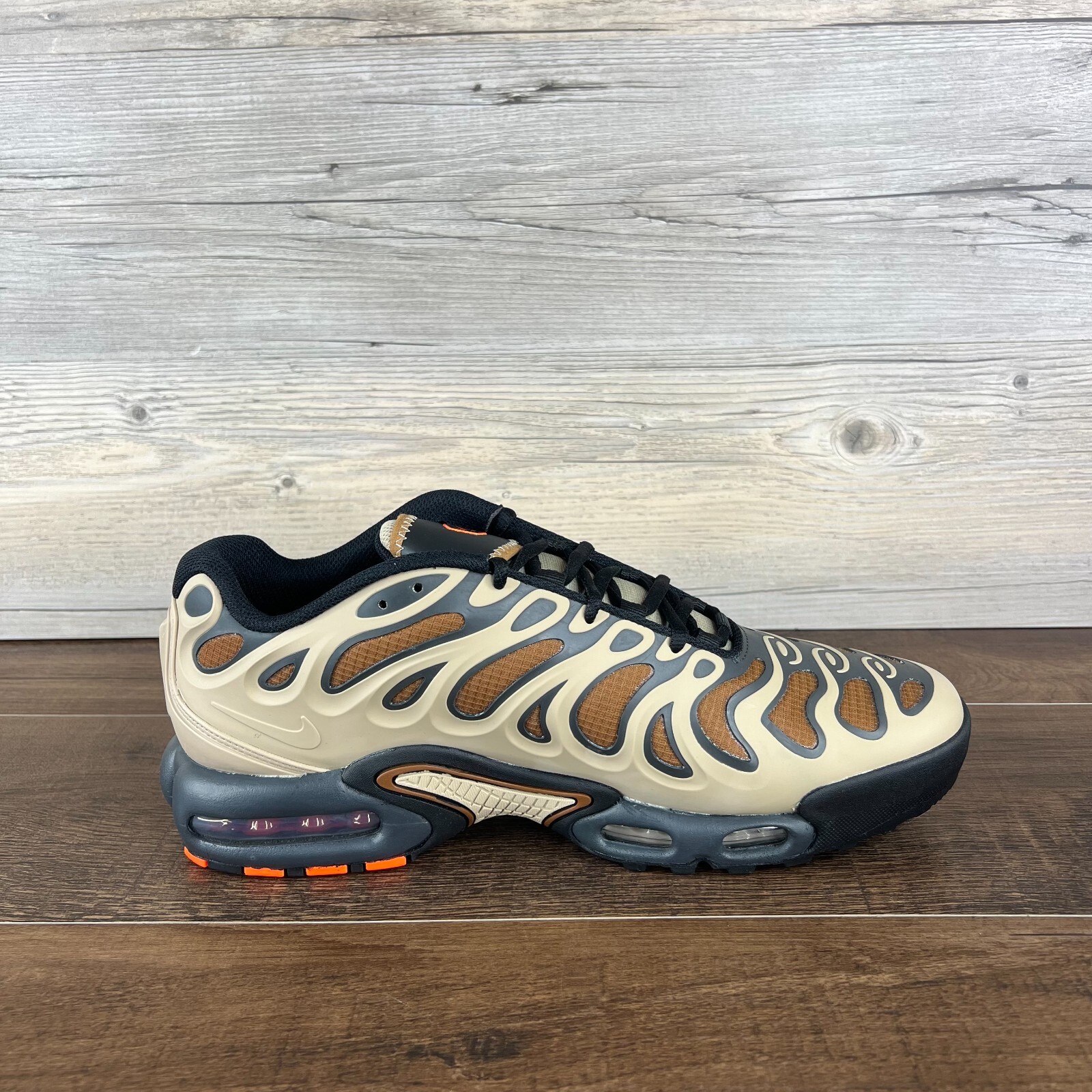 Nike Men's Air Max Plus Drift Mens Sz 10.5 Khaki Dark Smoke Sanddrift FZ3041 200