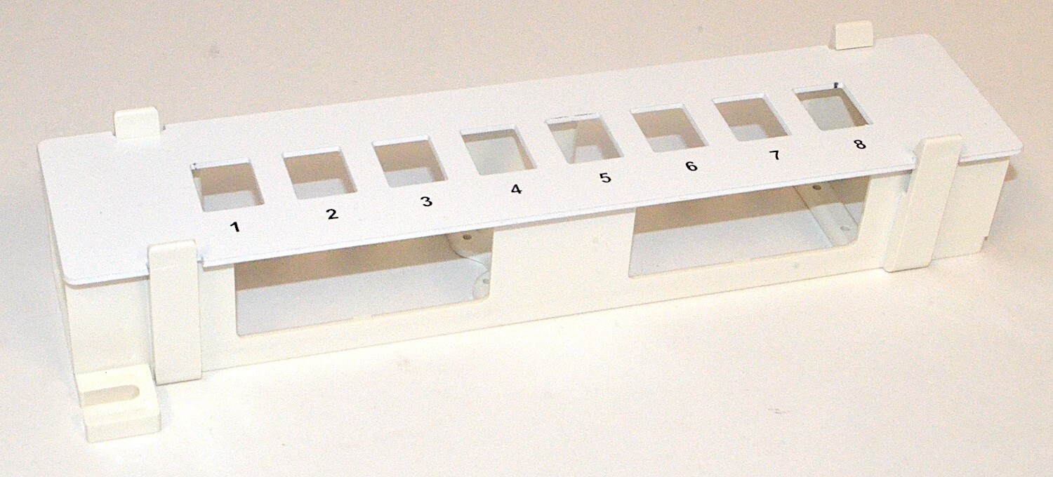 Unbranded 8 Port Unloaded Patch Panel, White *New* HW916-8W