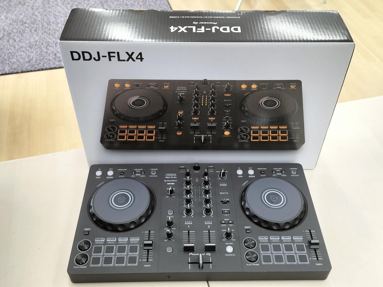 Pioneer DDJ-FLX4 2-Channel DJ Controller Serato Rekordbox Used Tested