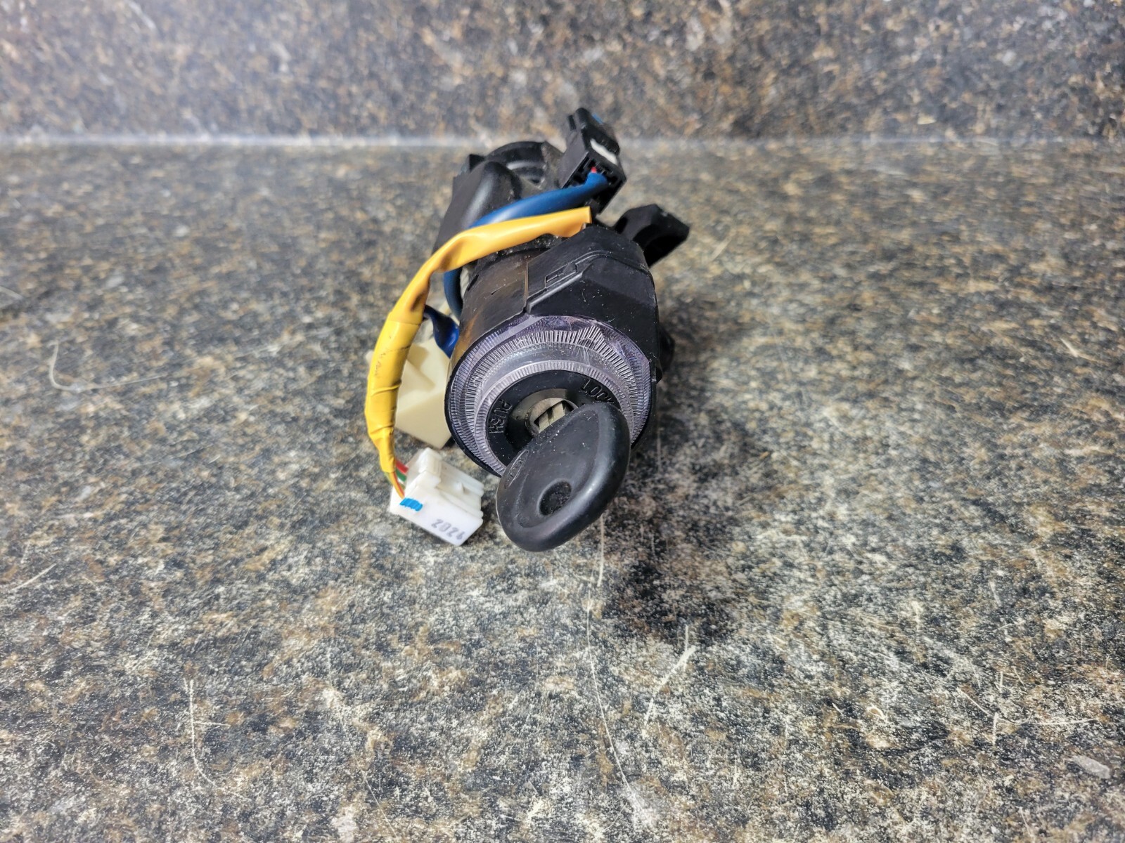 11 12 13 14 15 Kia Optima Ignition Switch Lock Cylinder w/ Key Used OEM