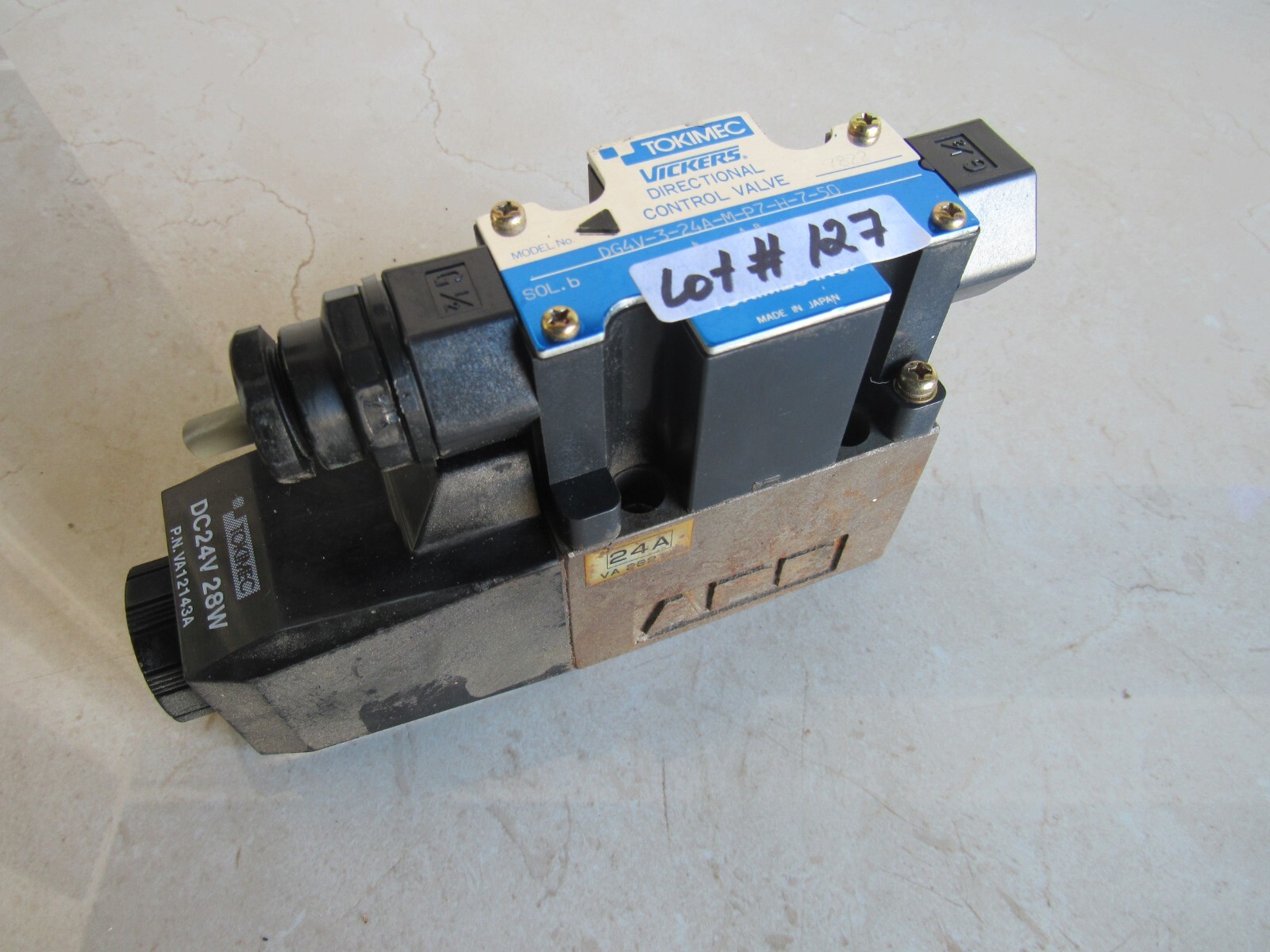 Tokimec Vickers DG4V-3-24A-M-P7-H-7-50 Lot # 127 Listed by Greg