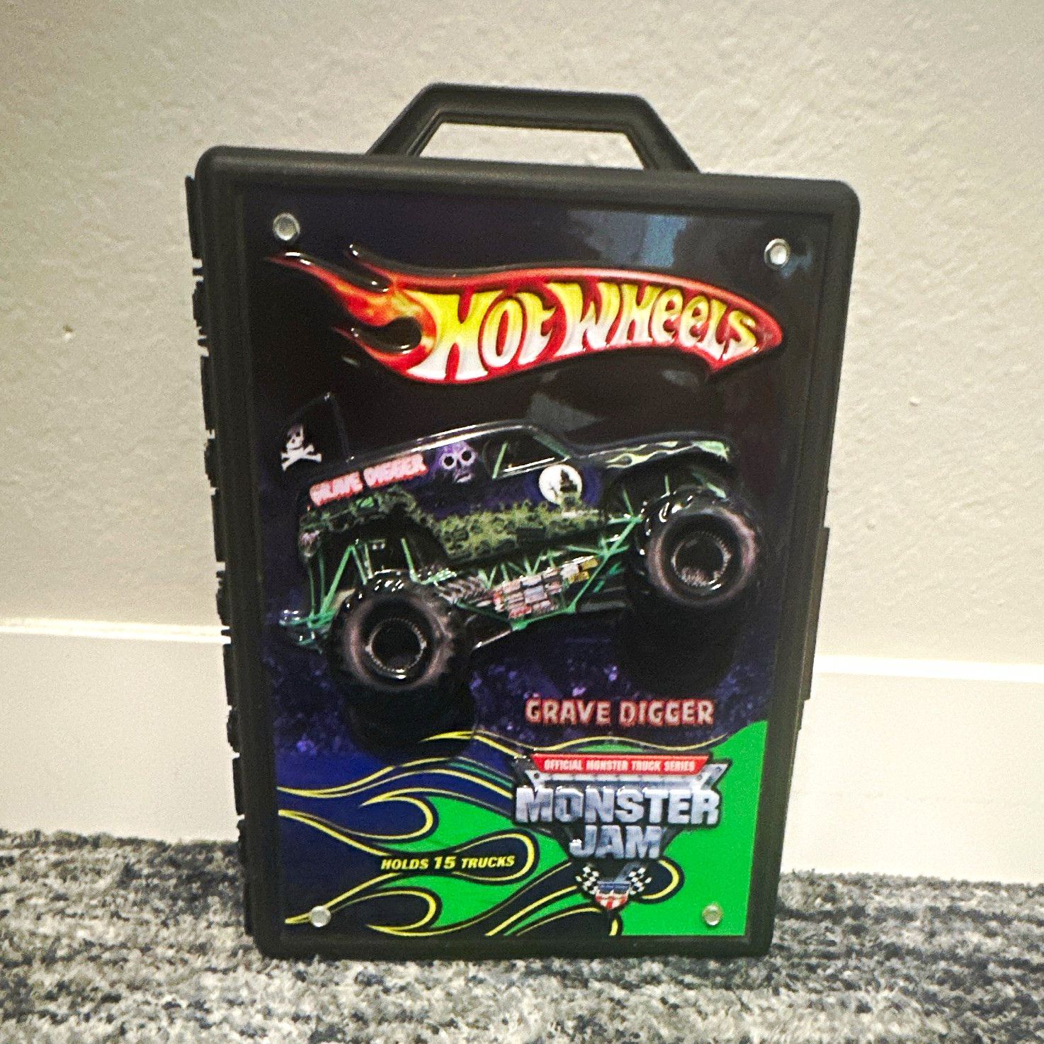 Hot Wheels Monster Jam Grave Digger Carry Case Holds 15 Trucks Black Green