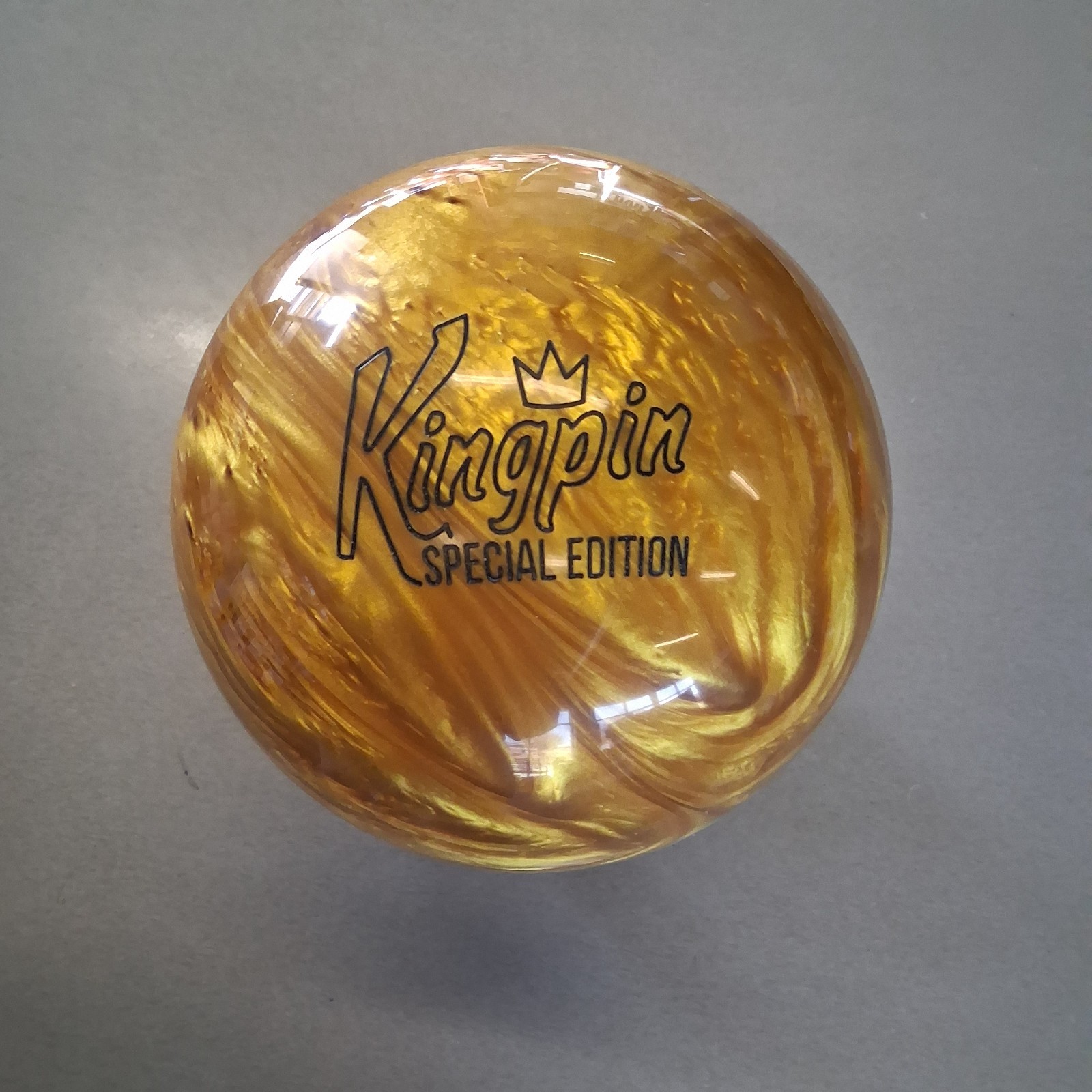 Brunswick Kingpin Gold SE Bowling Ball 16 lbs  BRAND NEW IN BOX!  #190