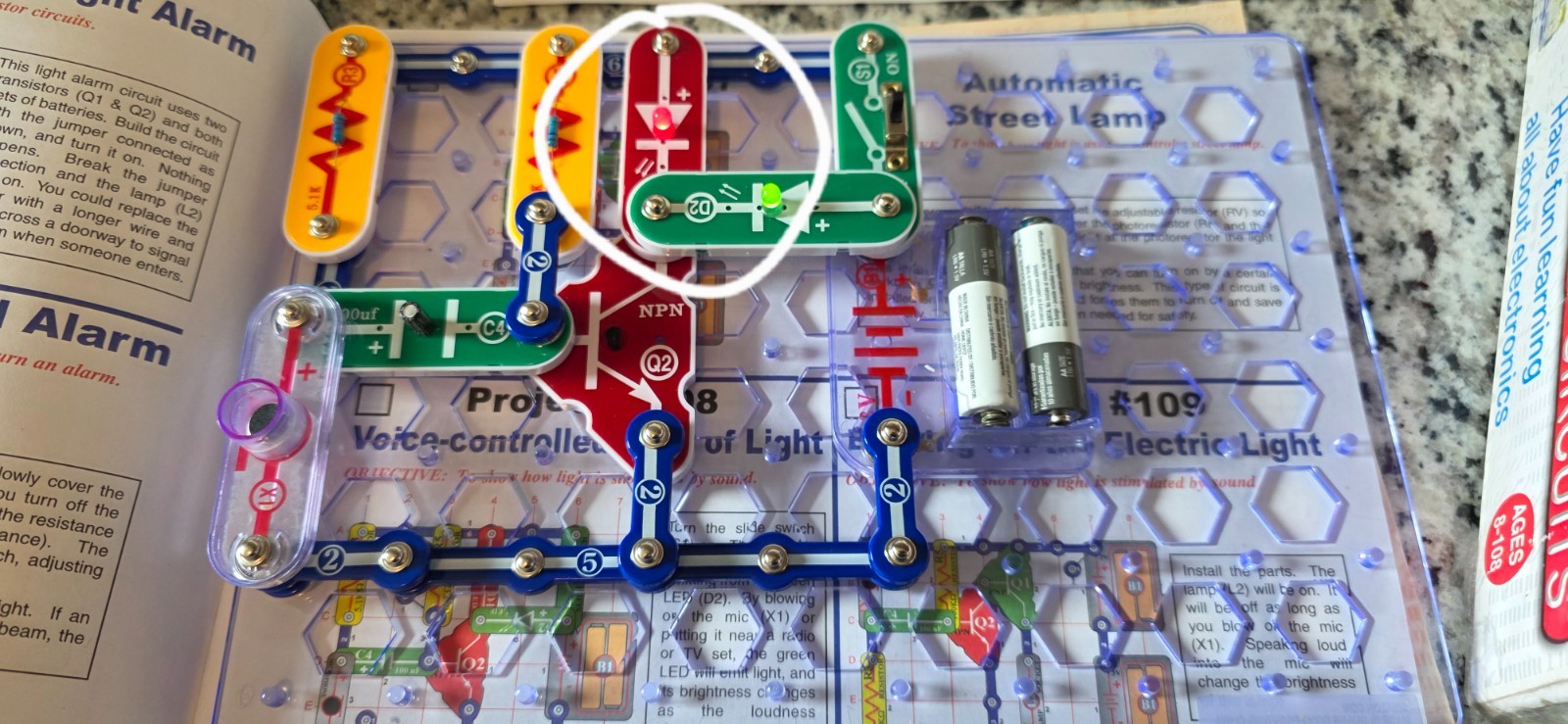 Electronic Snap Circuits Build (59 pieces, one is not working)
