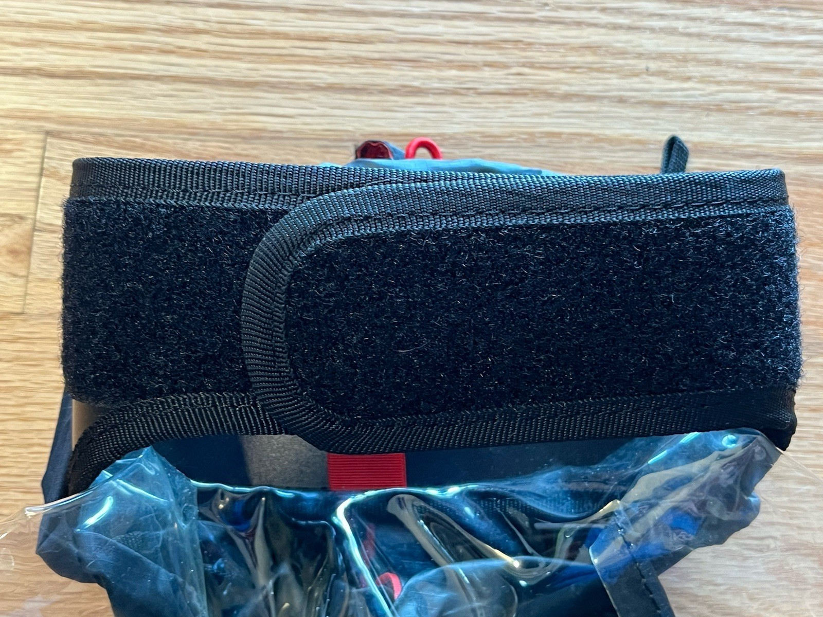 Manfrotto E-702-PL Rain Elements Cover for DSLR, Great Condition