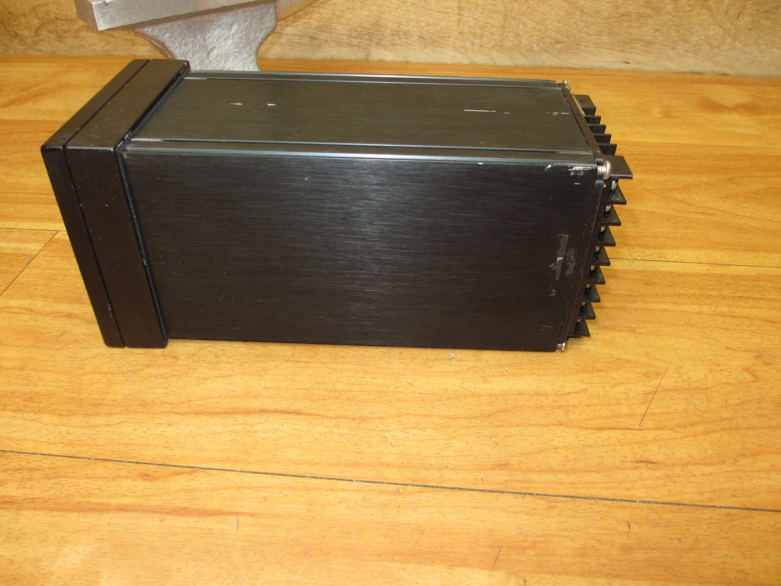 Powers Process Controls 512-A-3-0-0 *USED POWERS UP* Temperature Controller