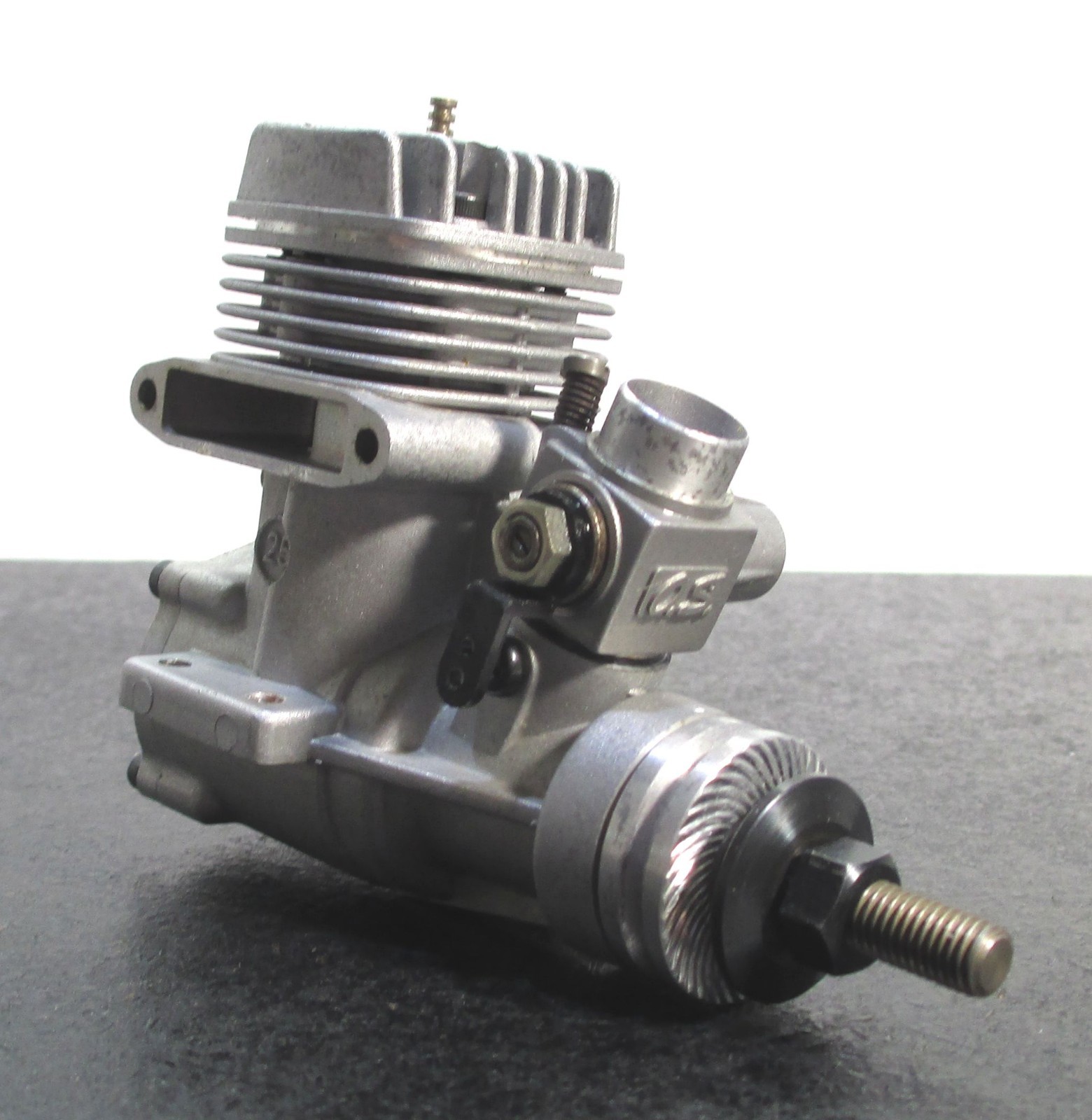 O.S. MAX-25FX 4.07cc 2-Stroke Glow Engine Includes muffler; used for RC airplane