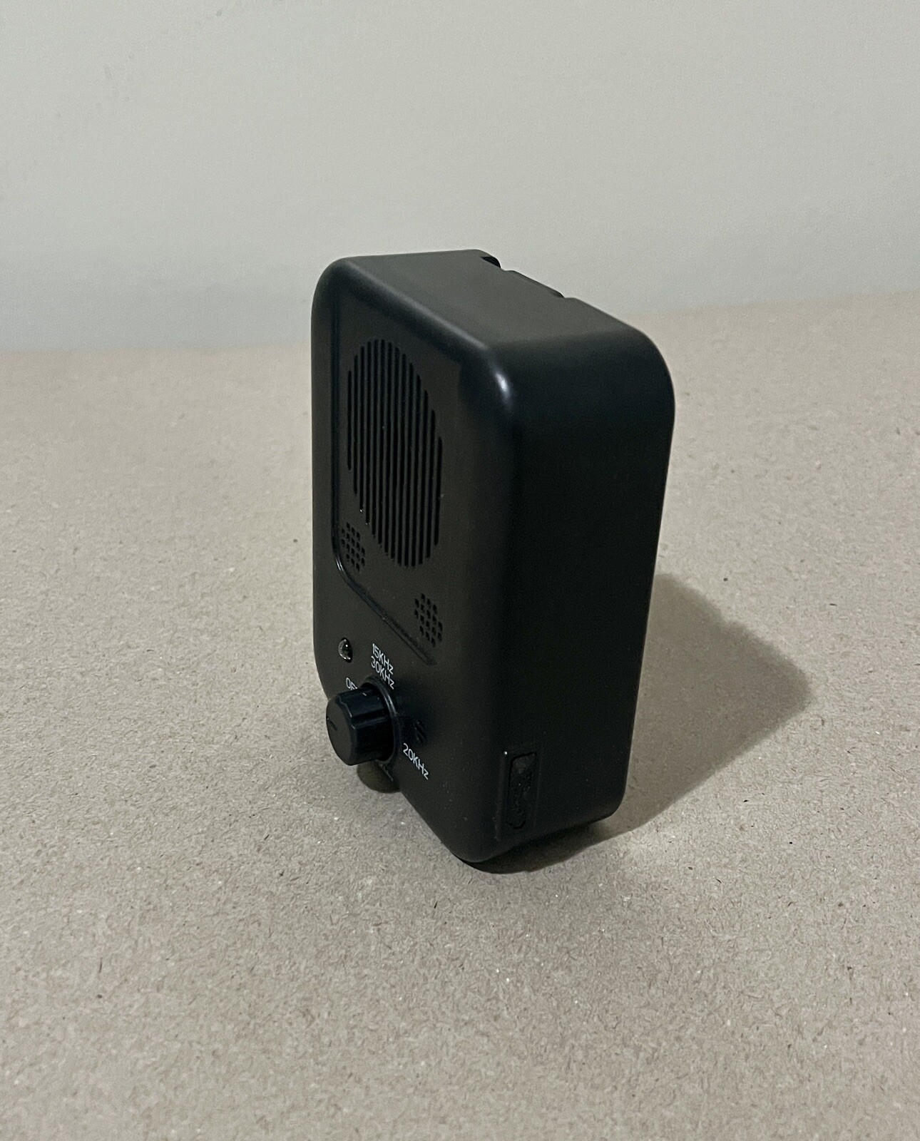 Anti Barking Device, 3 Adjustable Sensitivity and Frequency Levels