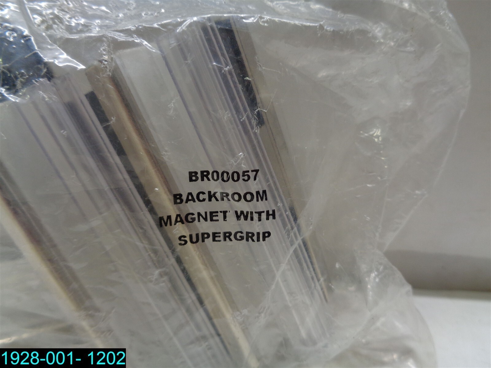 QTY=15: Magnetic Sign Holders with Supergrip