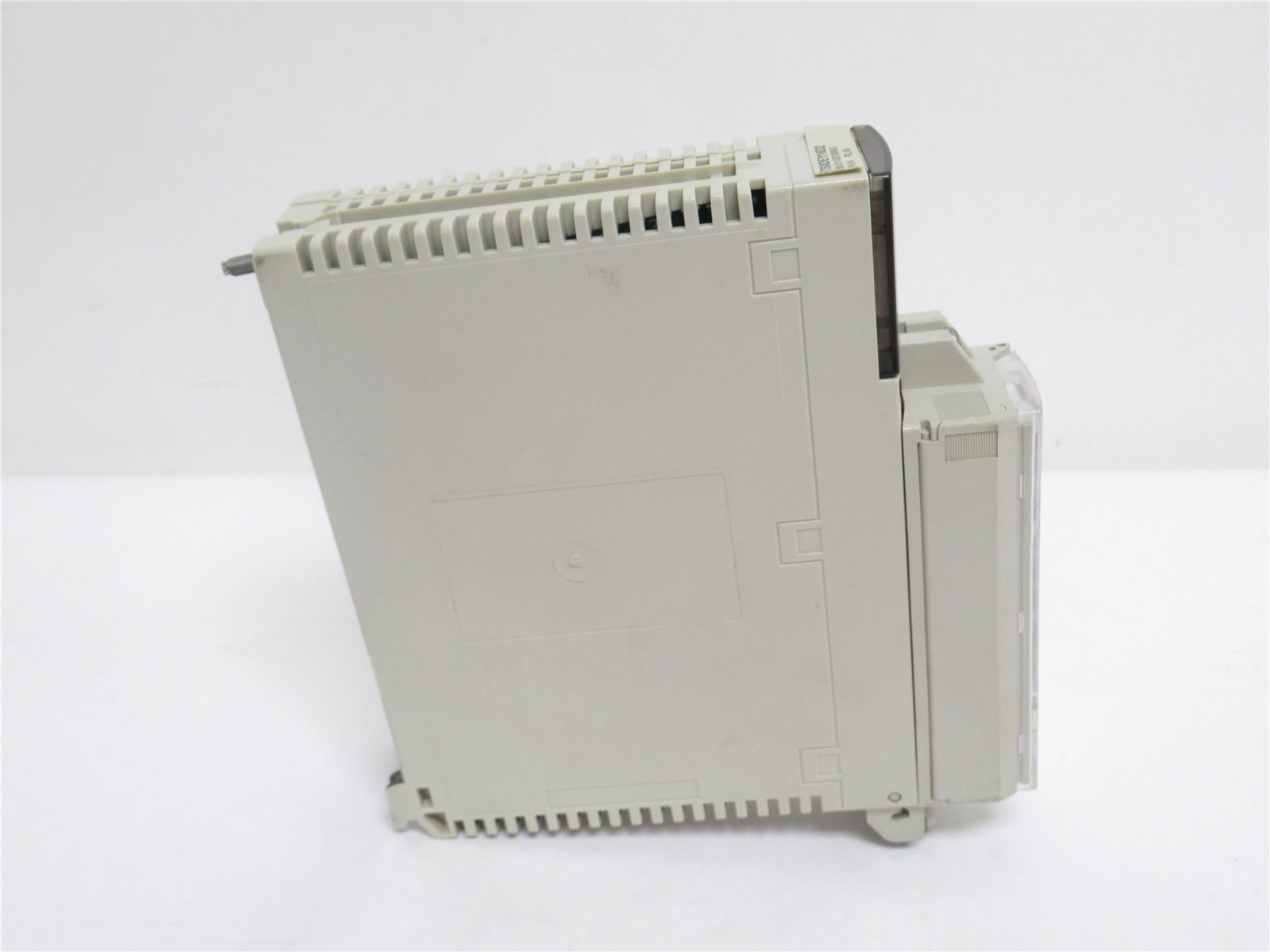 237676 Old-Stock; Schneider TSXDEY16D2 Discrete Input Module 24VDC; 16 Input